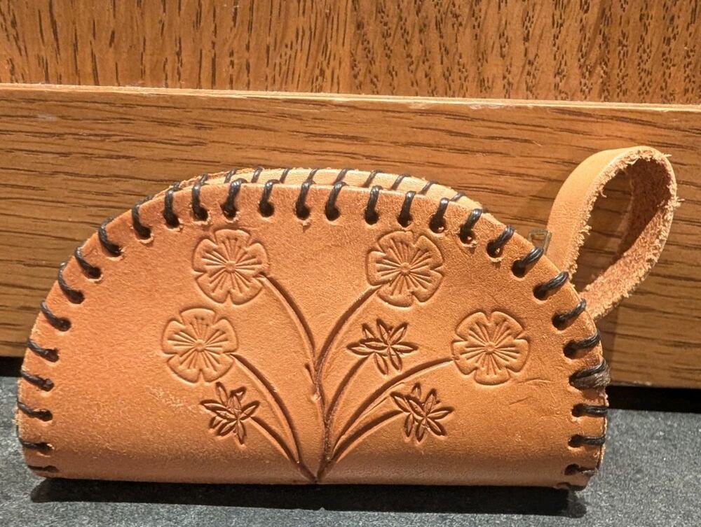 Vintage Hand Tooled Coin Wallet Purse